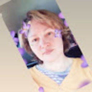 Meet your Posher, Emilia